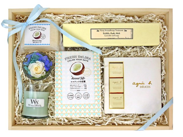 Wine n Food Hamper - Relax gift box R10 - RH0613A6 Photo